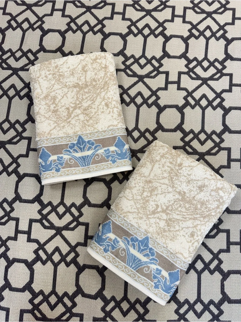 NWT Royal Velvet Fieldcrest RU Florentine Champagne Bath Towels Set of 2 USA